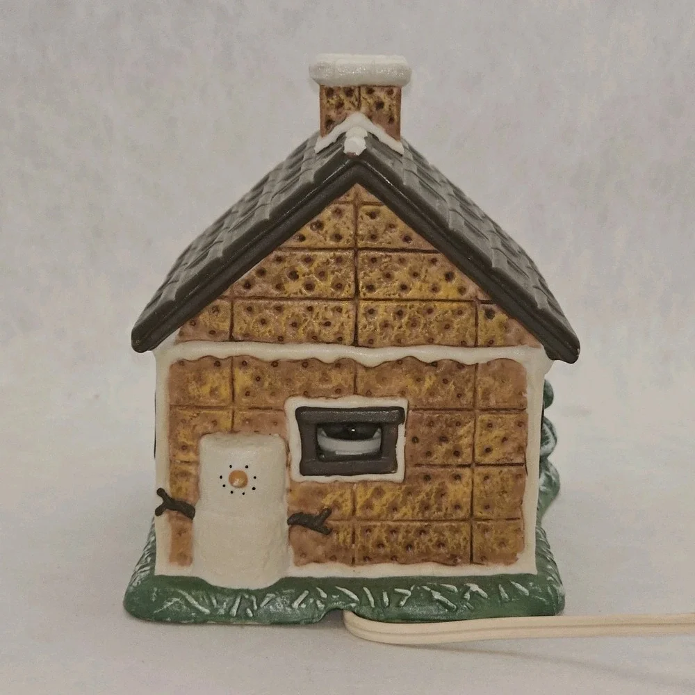 EUC The Original S'Mores Cabin House Lighted Christmas Midwest Of Cannon Falls